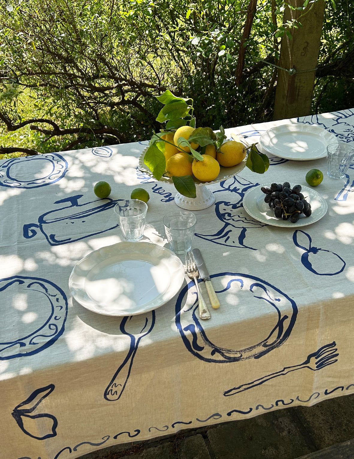 Ciao Bella Linen Tablecloth