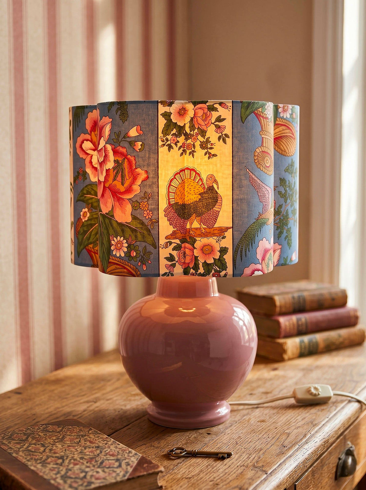 Flora 'Campinia' Flower-Shaped Lampshade