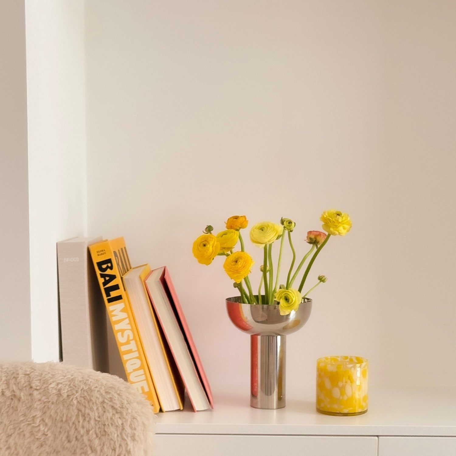 SLEEP: The Relaxation Candle