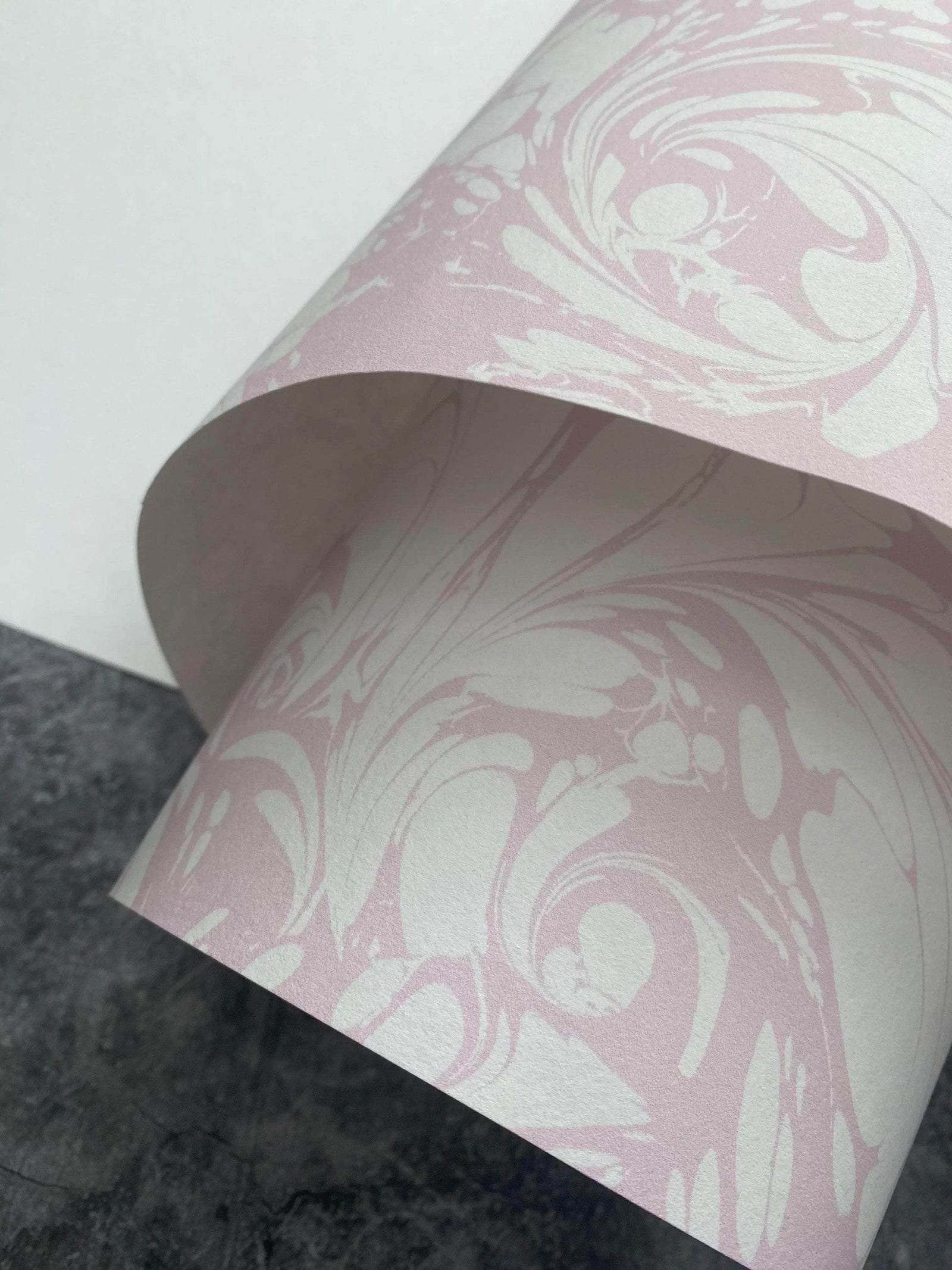 Marbled Wallpaper - 'Flourish' Col: Candytuft - Eco Non-Woven