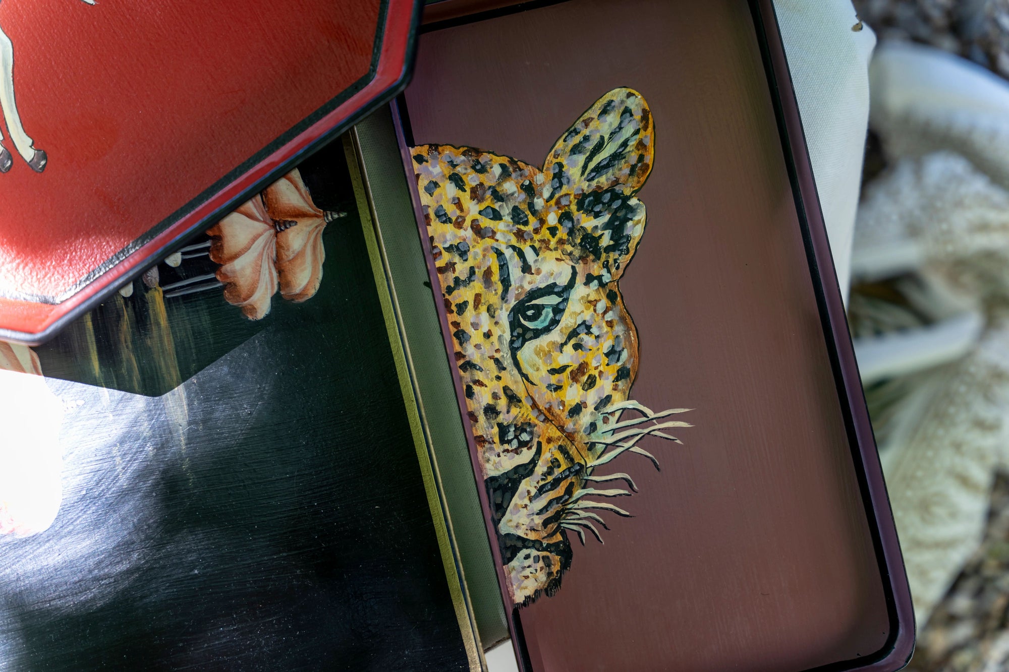 Flora Handpainted Iron Tray - Red Zebra