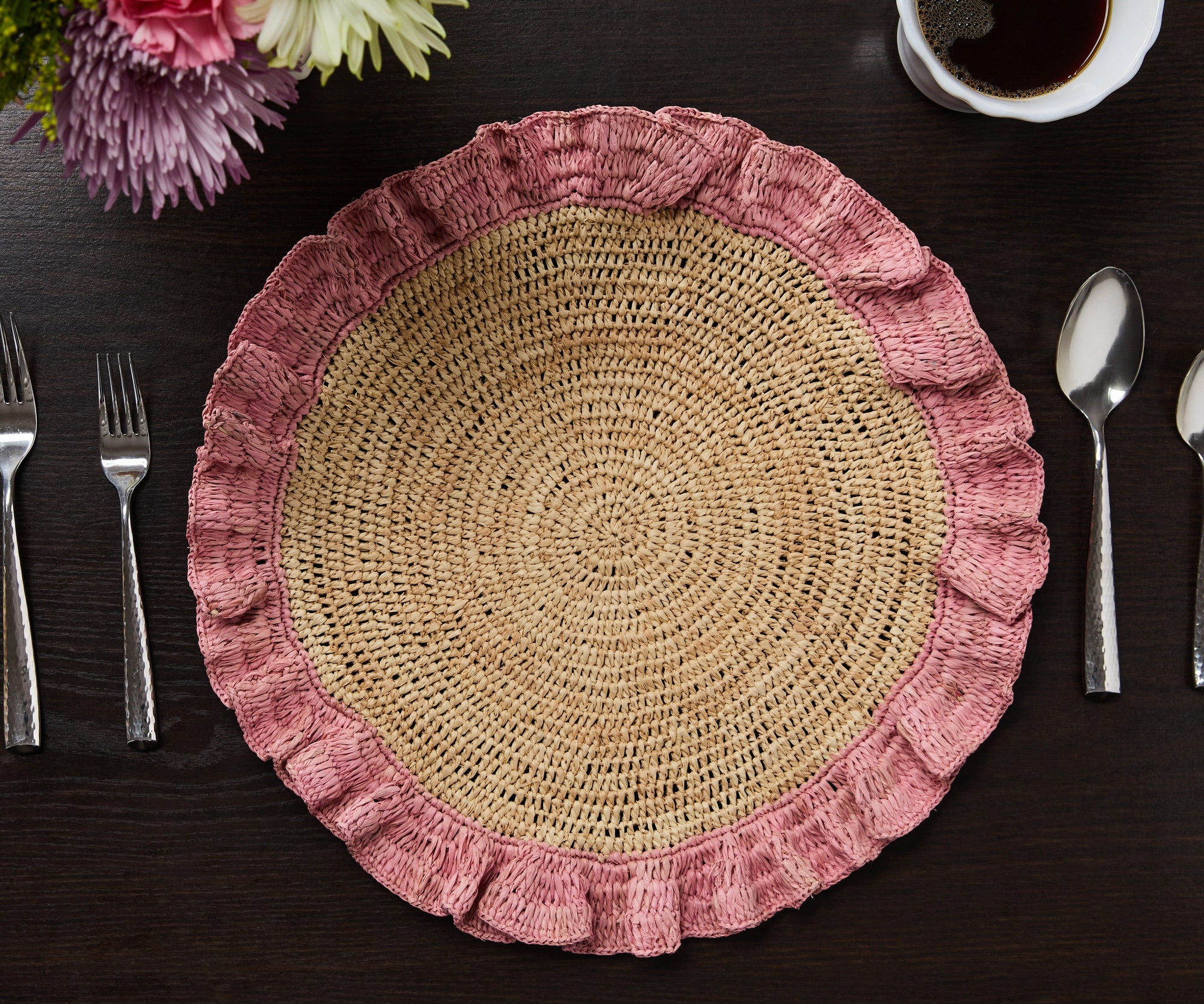 Handwoven Raffia Ruffle Placemat – Boho Chic Table Décor