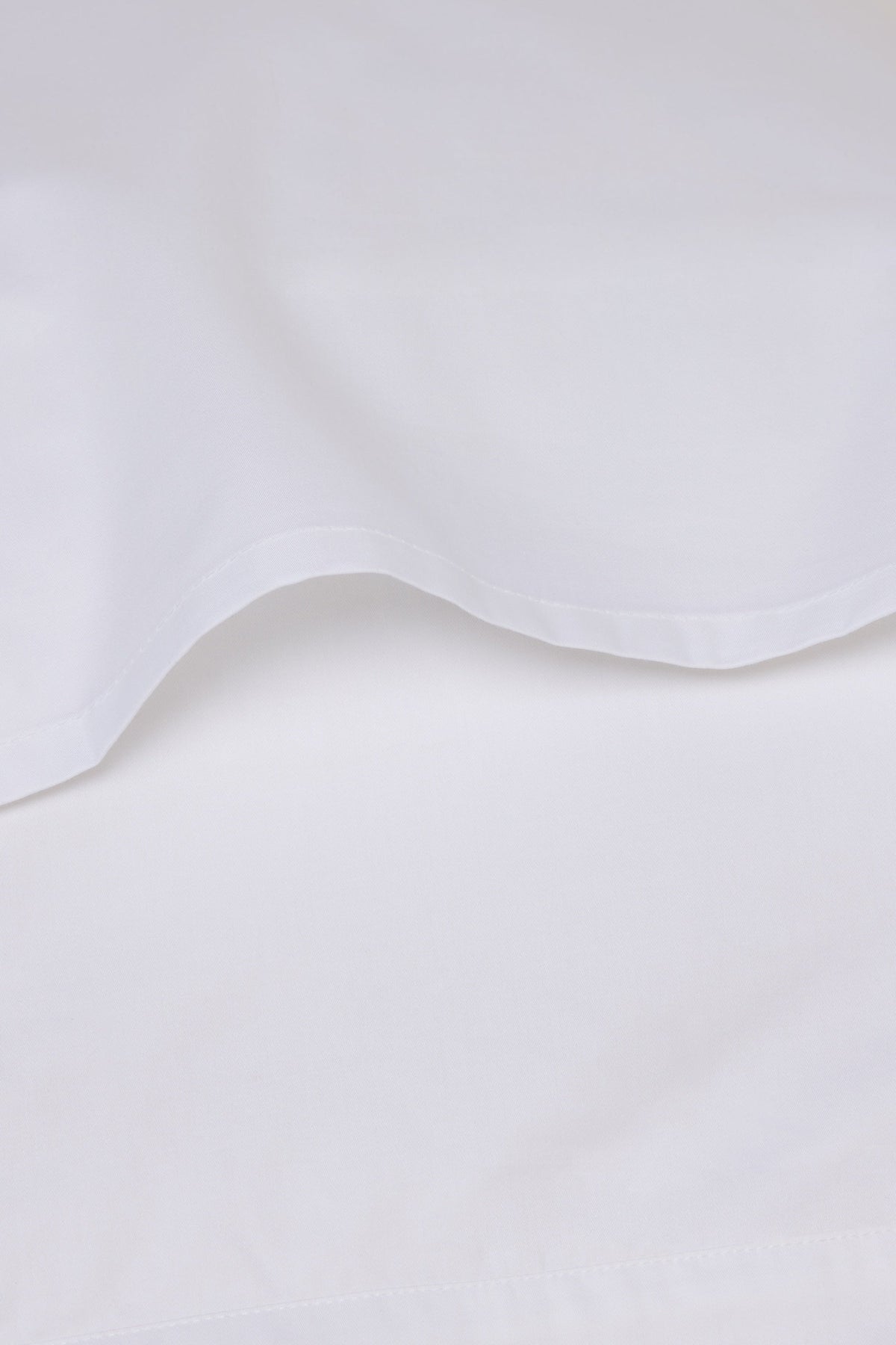 Simar Embroidered Pillowcases - Classic White & Gold