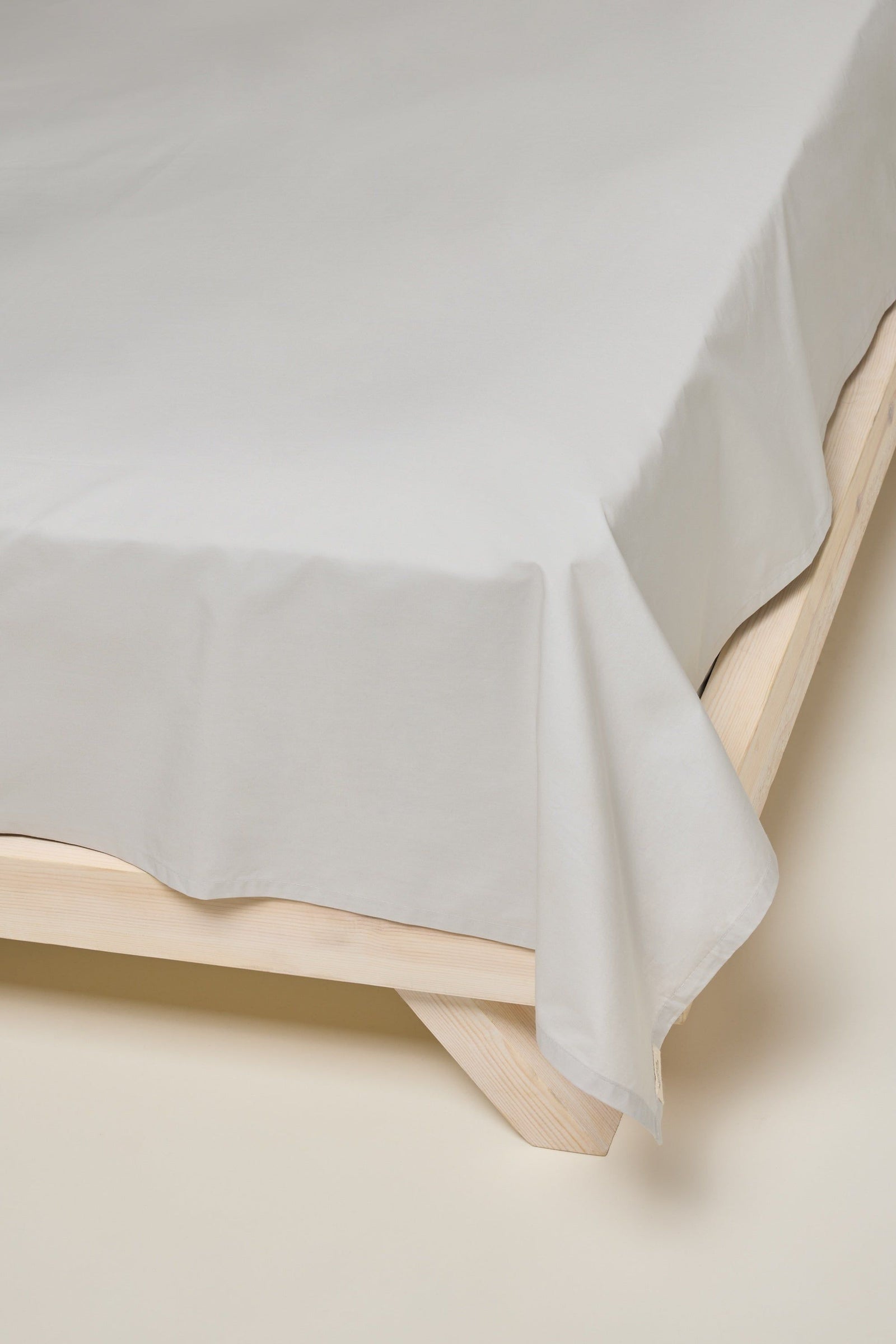 Sateen Organic Cotton Flat Sheet - Equinox Silver