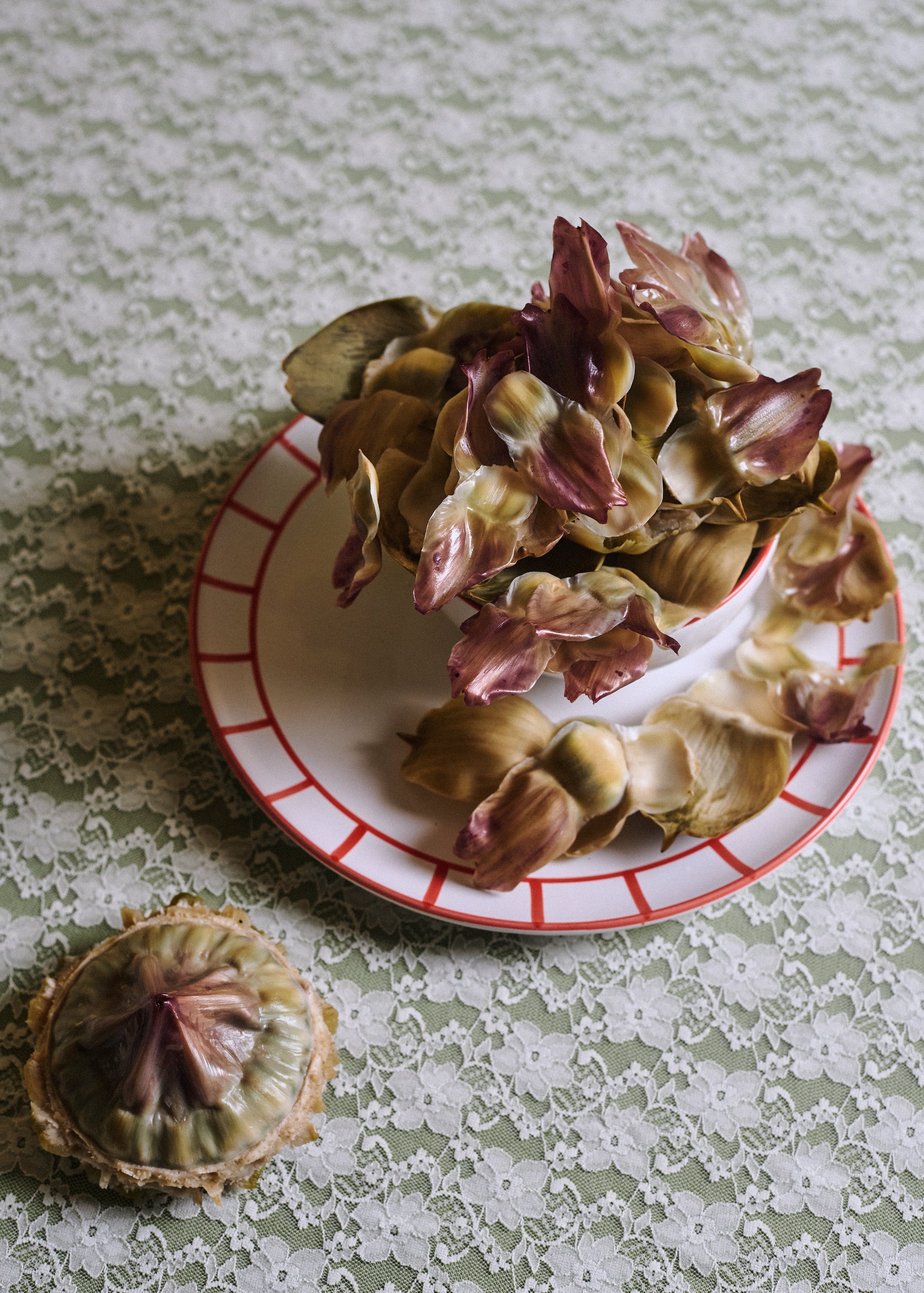Lunch Plate - Lobster Red Fence