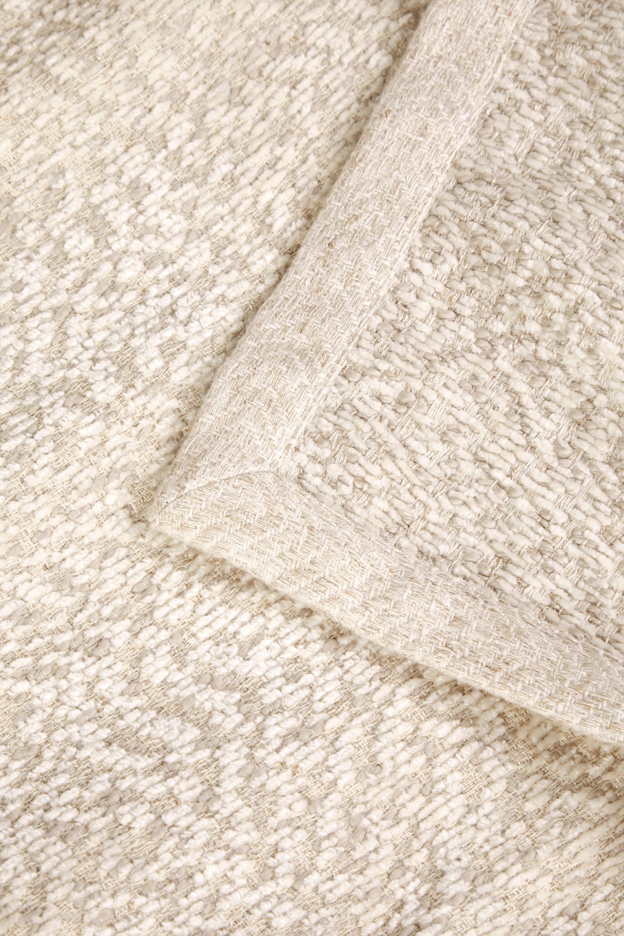 Sawan Jacquard Throw - Pearl White & Grey