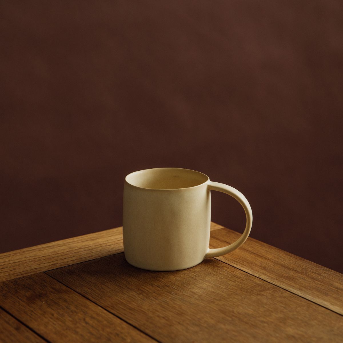 Yukina Omori Mug (Light Beige / Dark Beige)