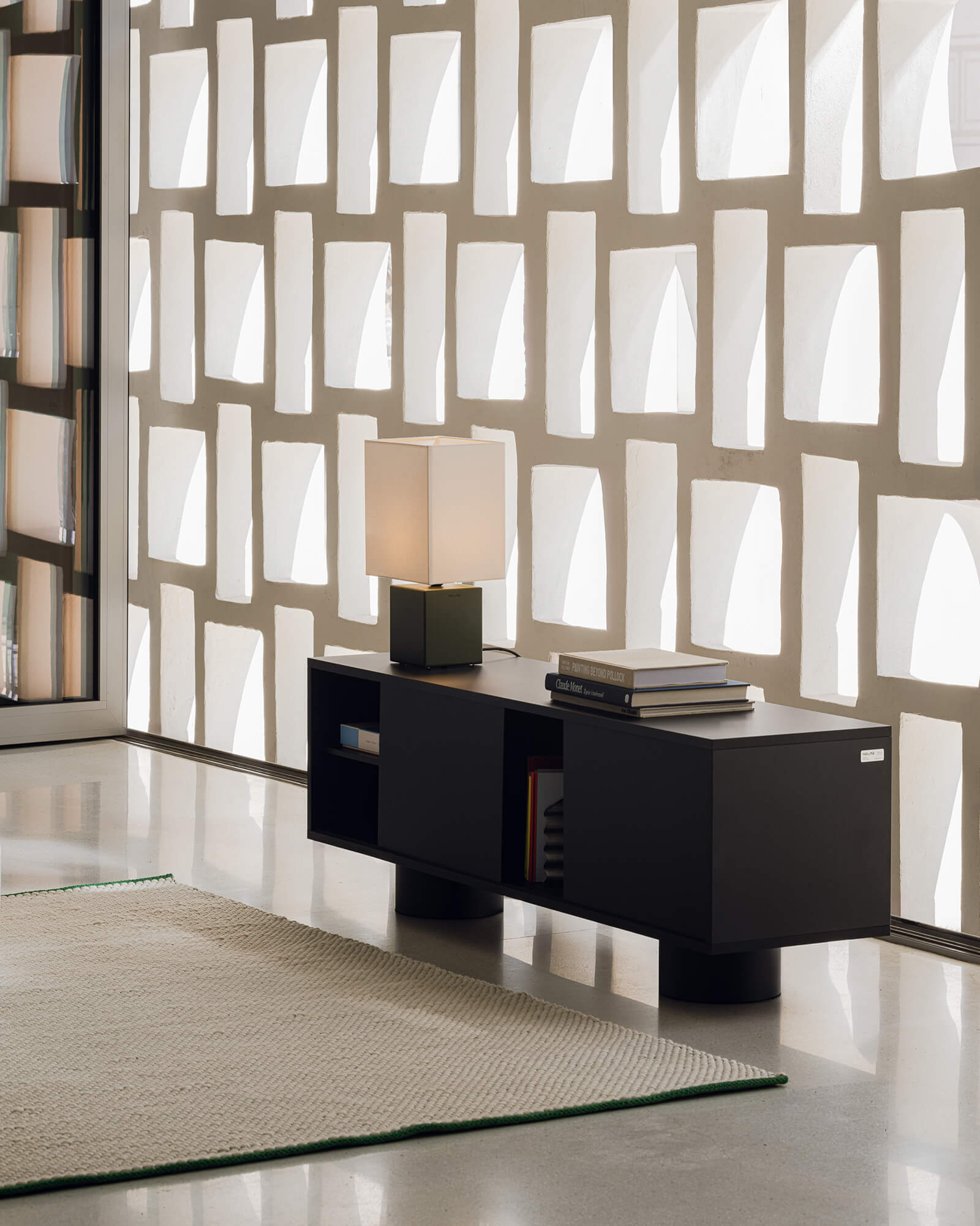 Taro Tv Stand-
