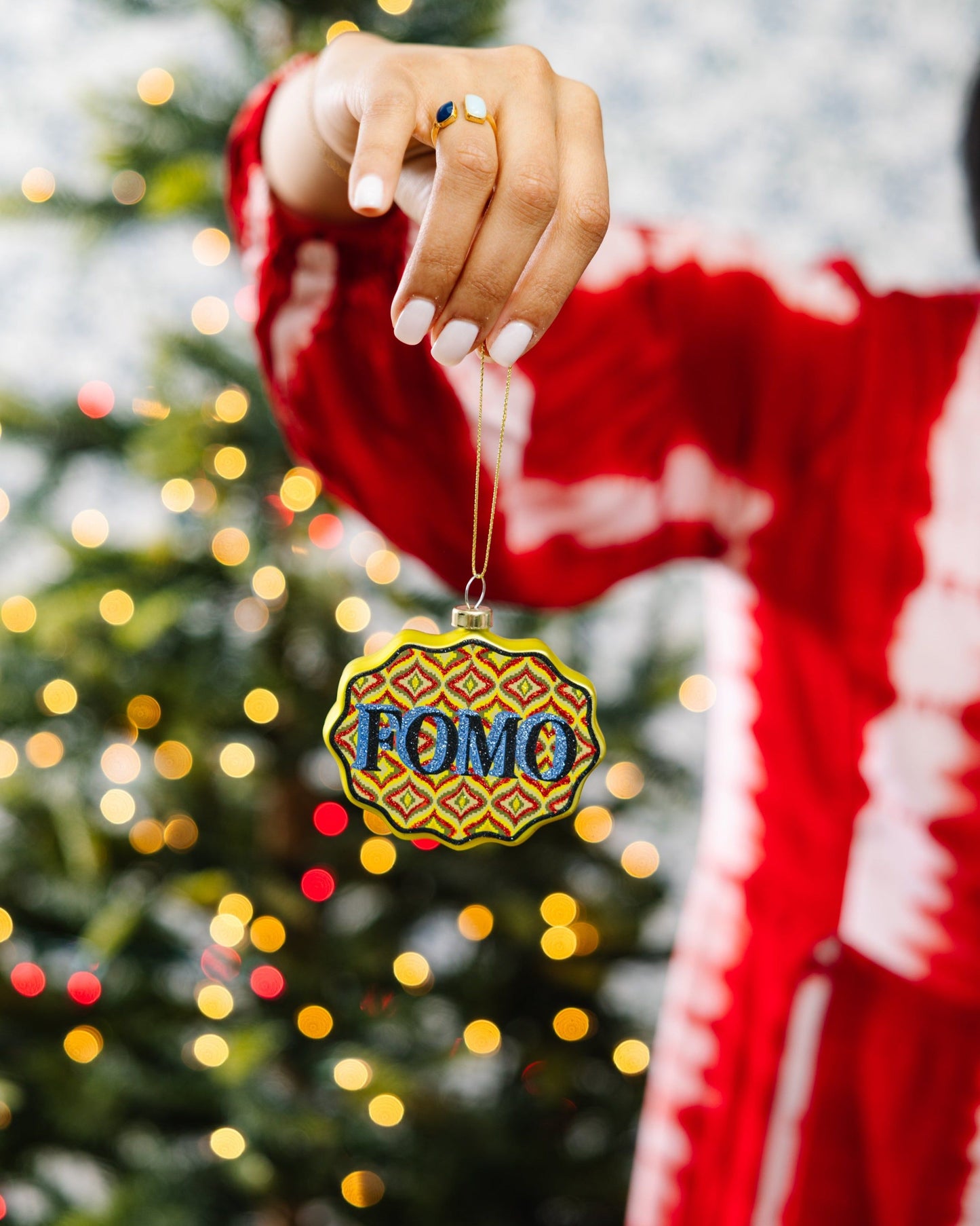 Scallop Ornament - FOMO