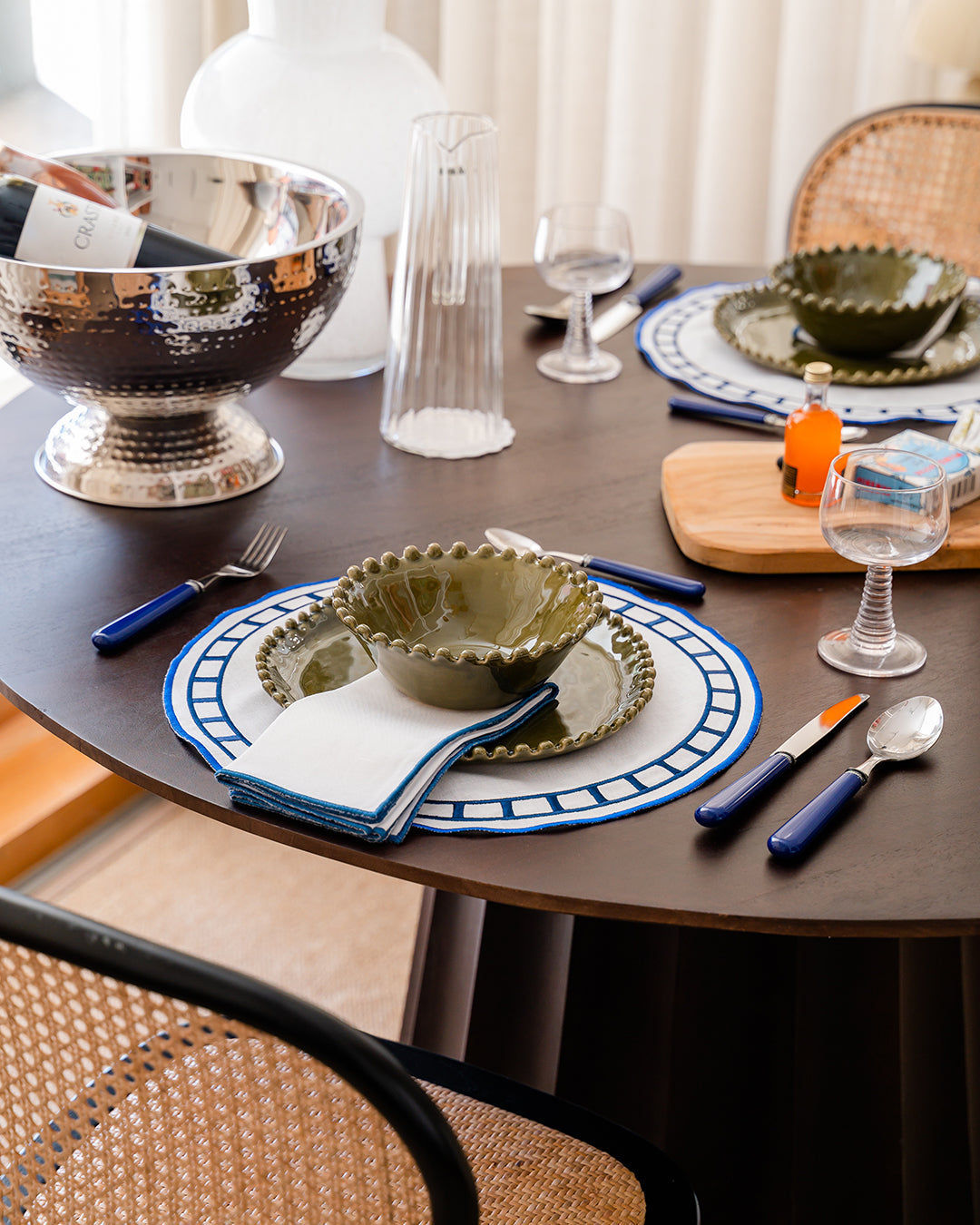 Marim Placemat, White with Blue