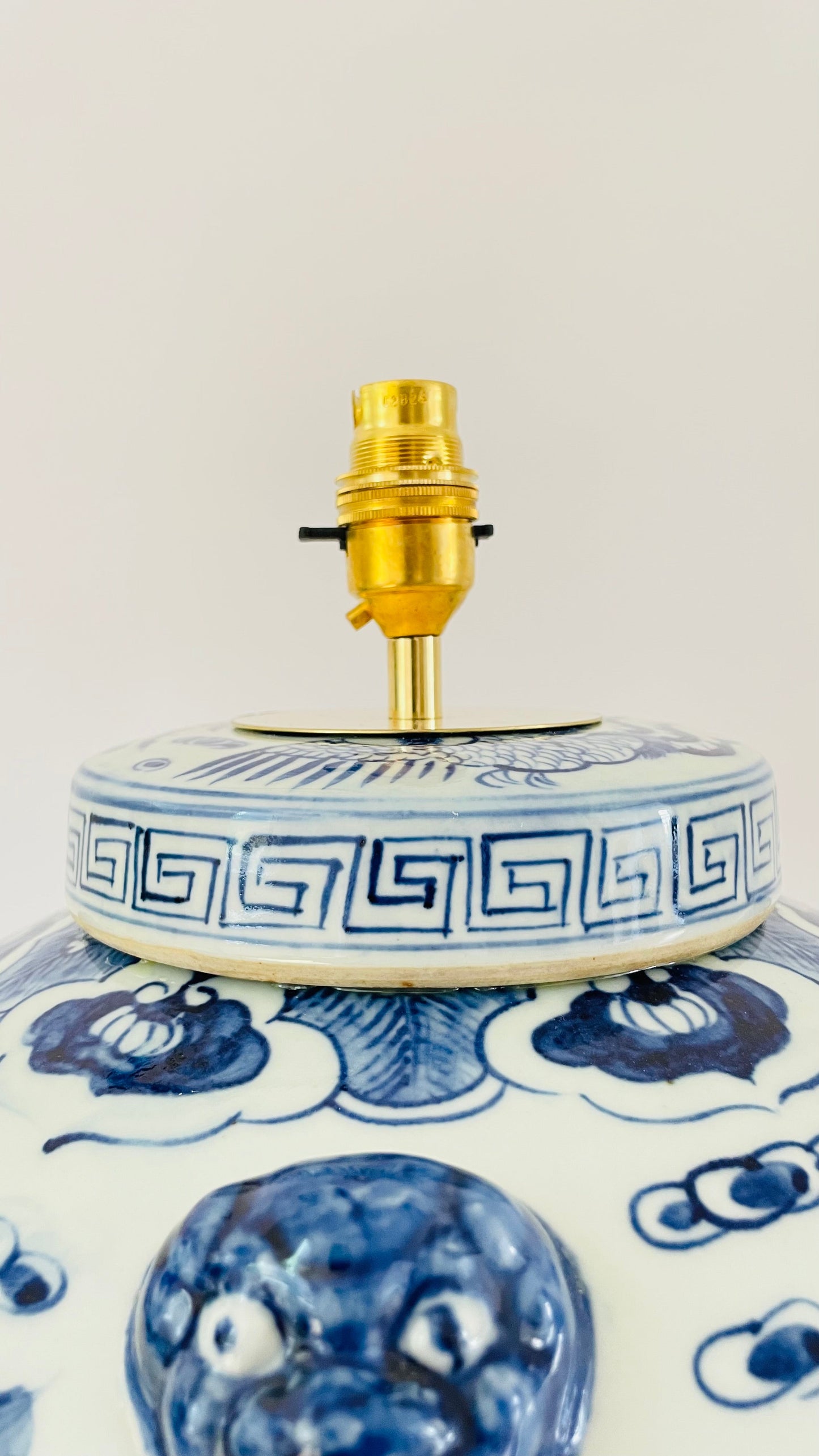 XL Antique Dragon Lamp