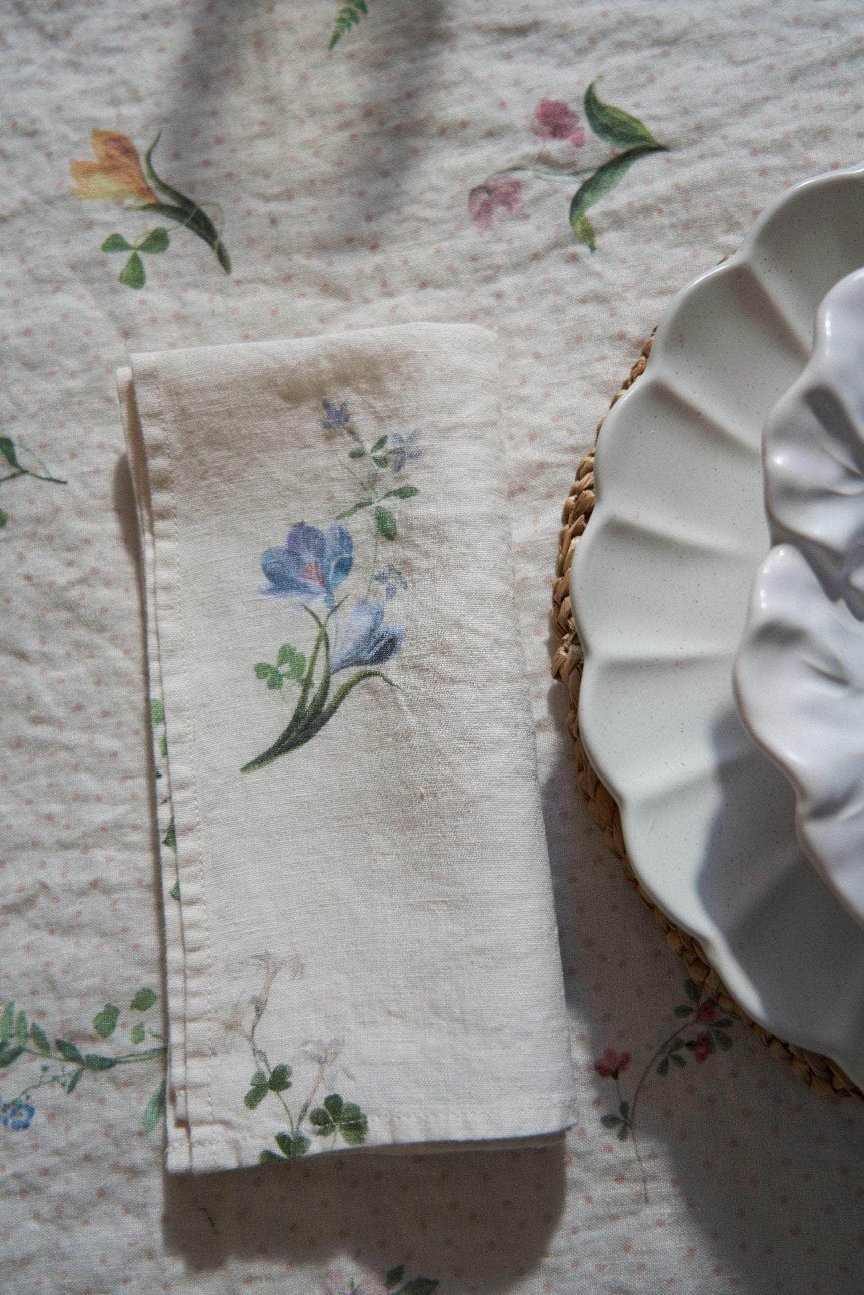 Signs of Spring Linen Napkin
