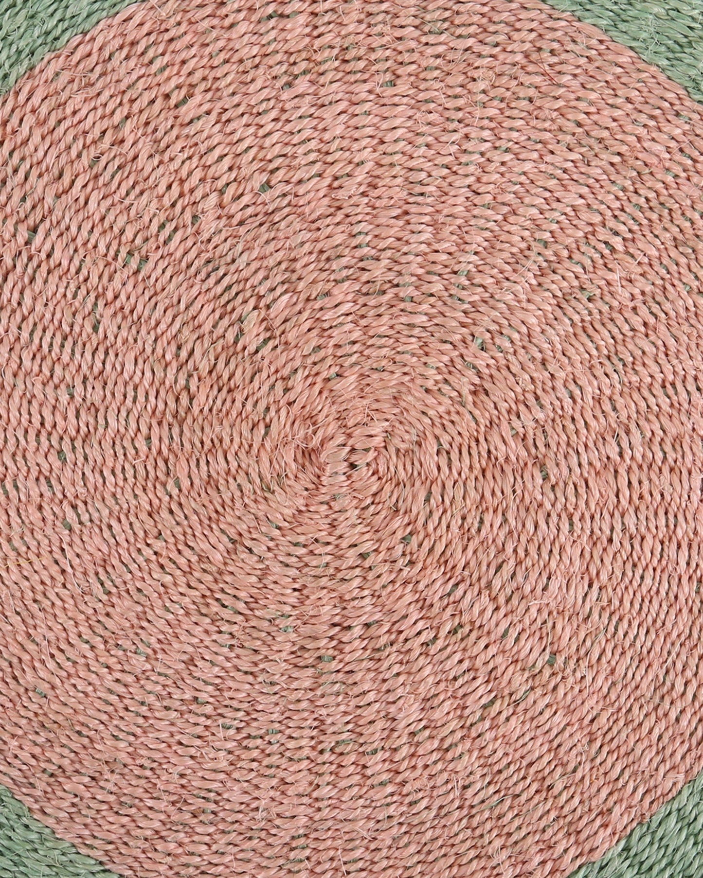 ZAMBARAU: Dusty Pink and Sapling Green Sisal Circular Placemat