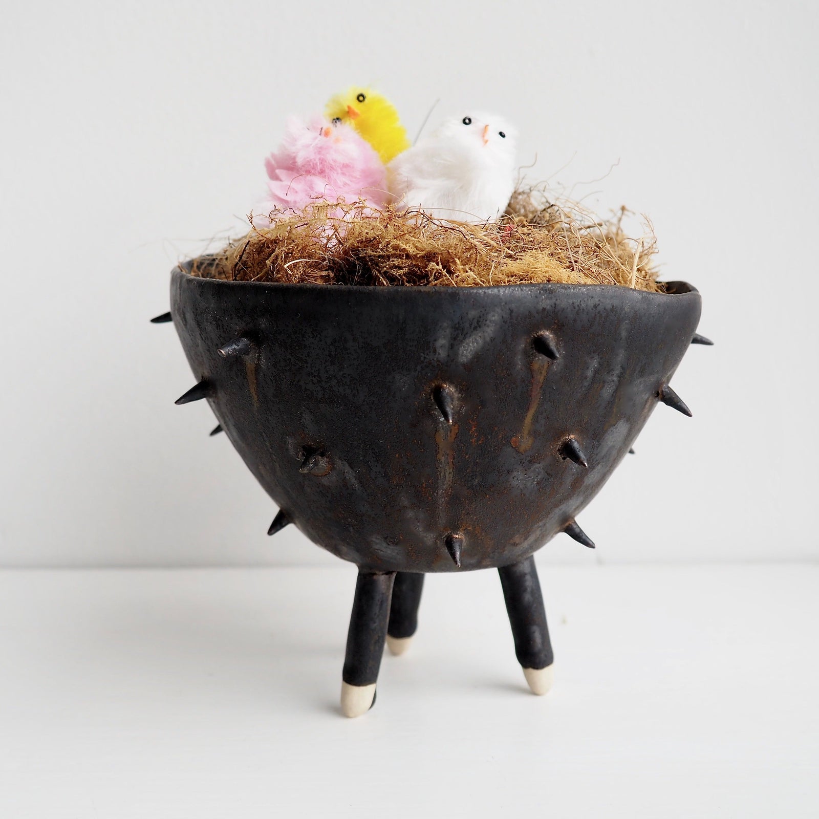 Handmade Metallic Black Gold Ceramic Tripod Spiky Planter