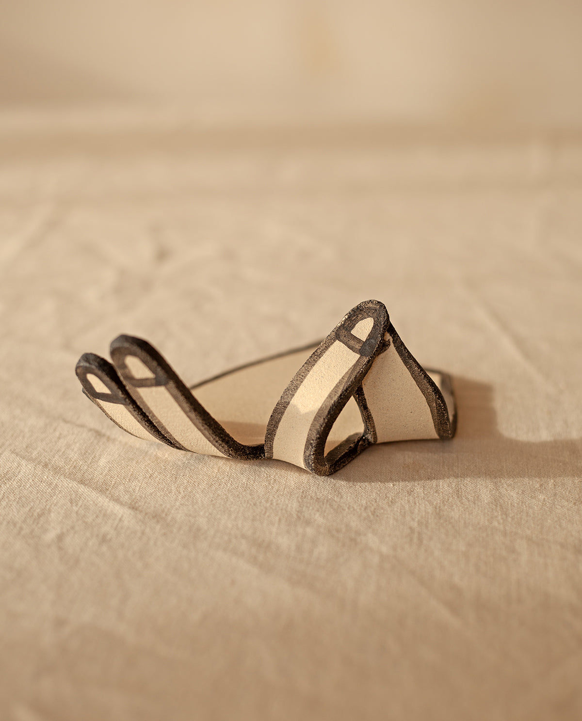 ‘Hand N°2’ Ceramic Object