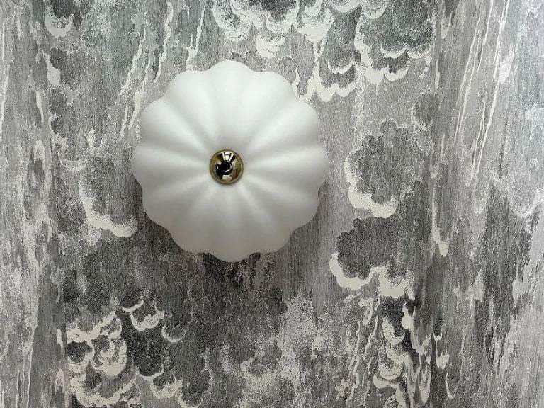 White flower flush ceiling light