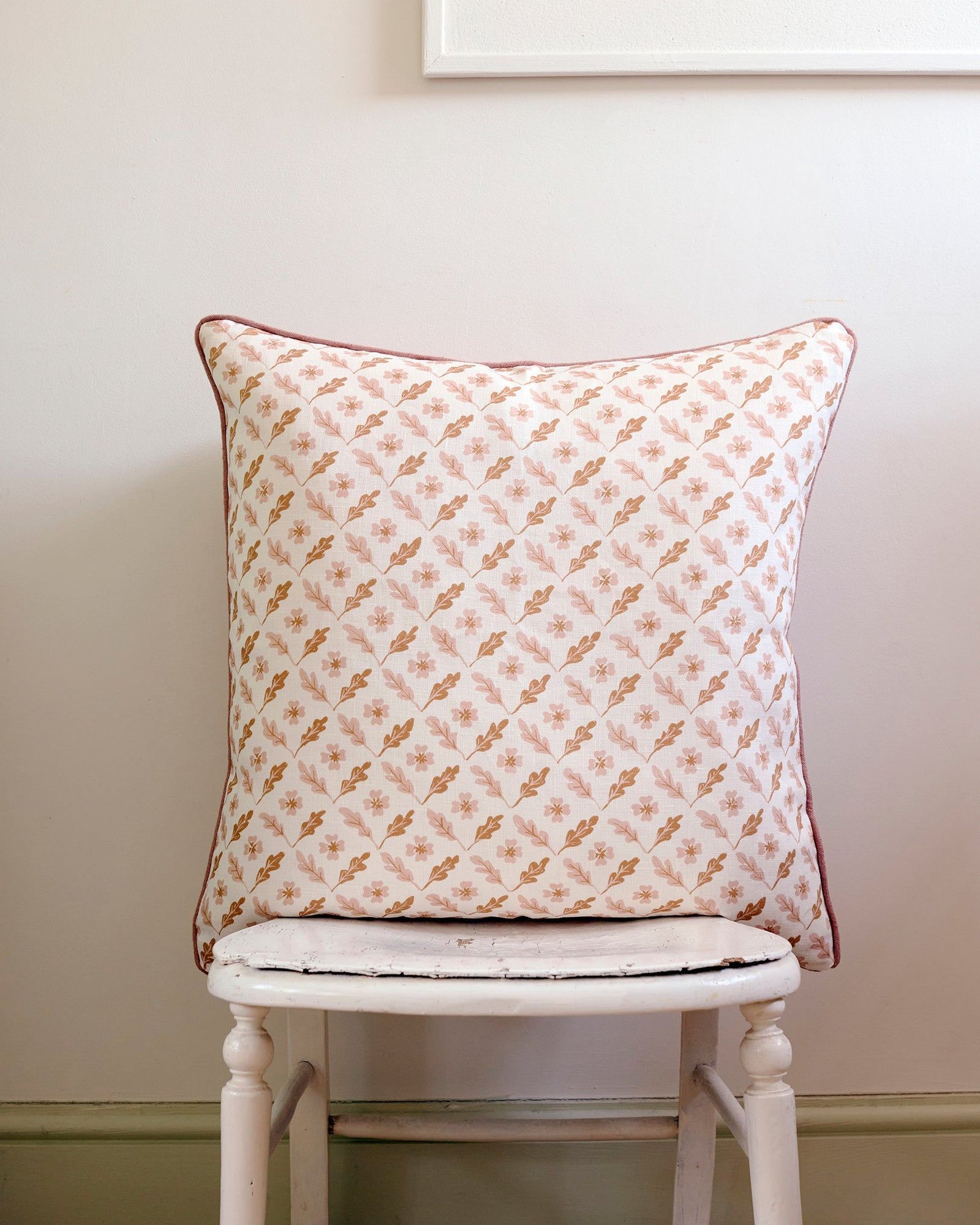 Oxalis Oak Linen Cushion - Toffee