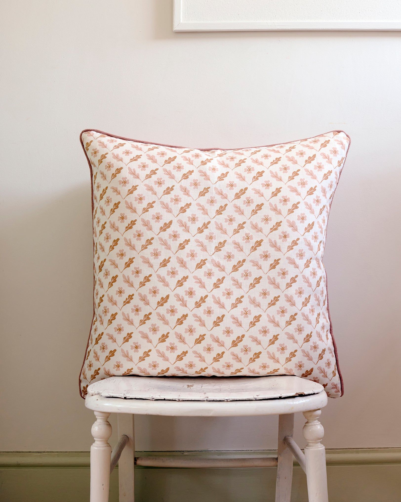 Oxalis Oak Linen Cushion - Toffee