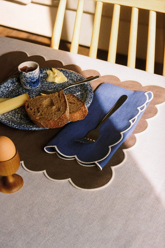 Zero-Waste Scalloped Linen Napkins klein blue - Set of 2