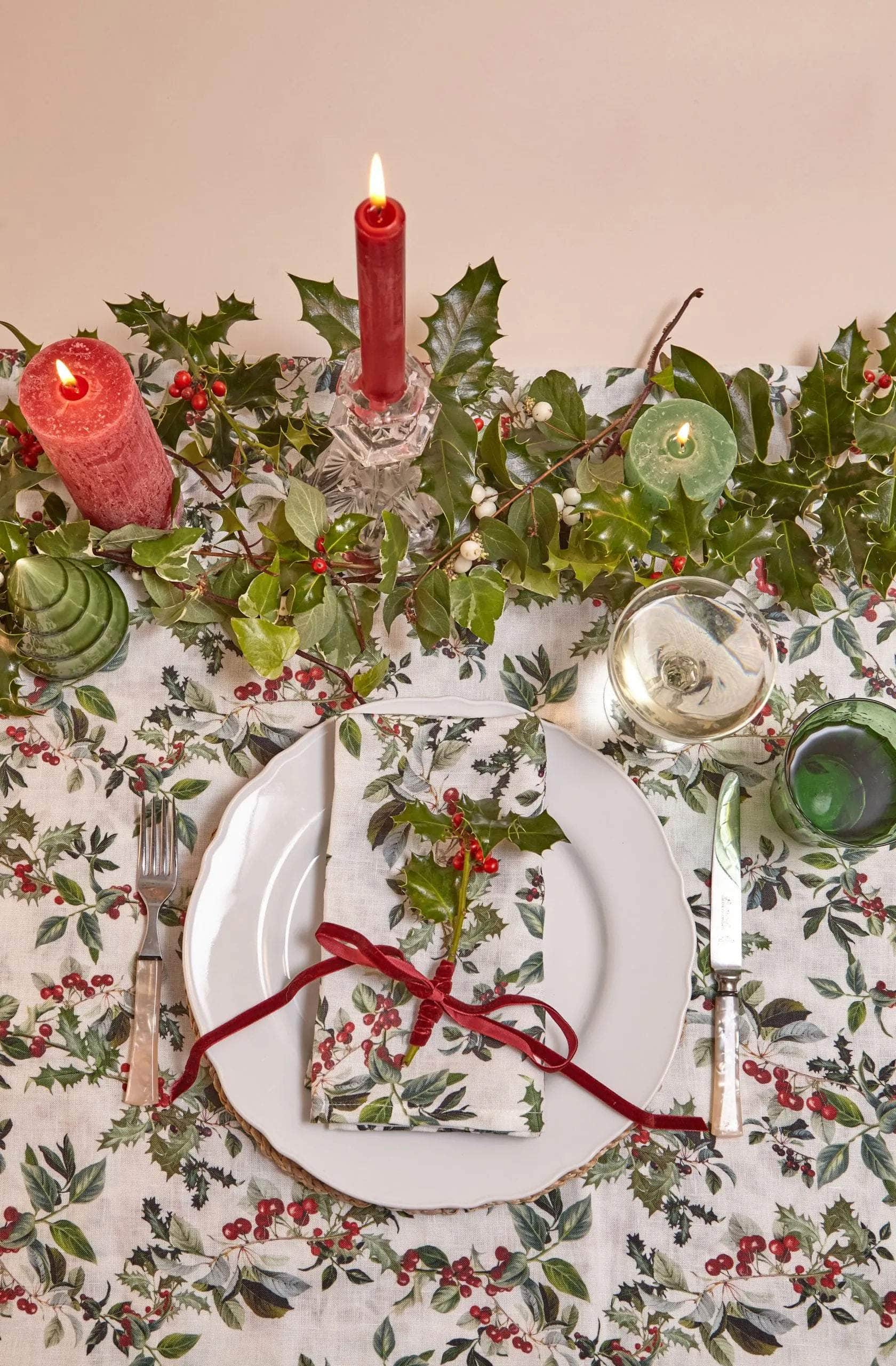 Holly Linen Tablecloth