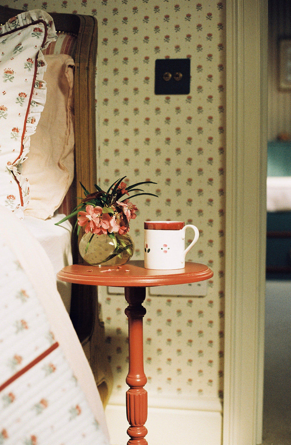 Minni Tea Mug Red