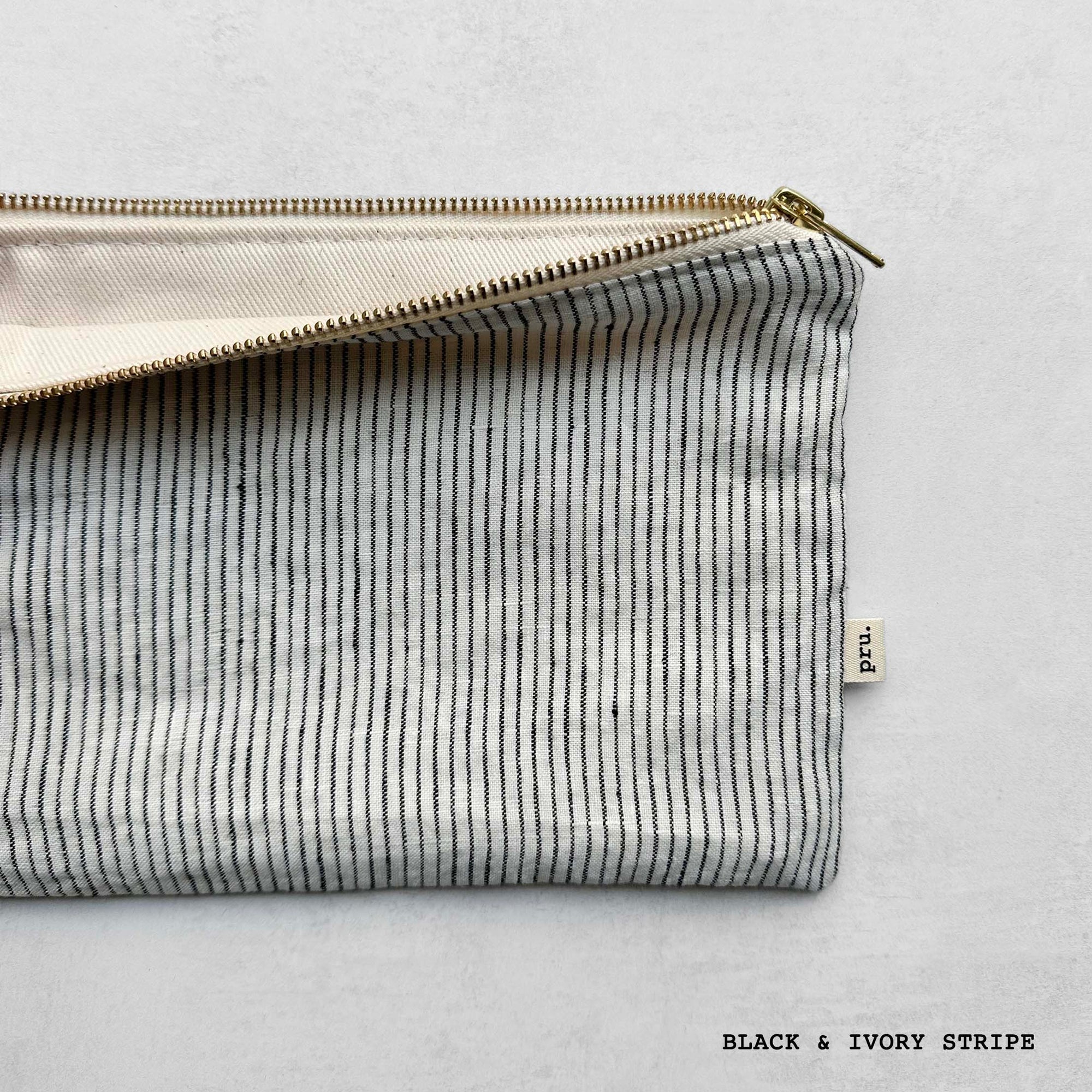 The Linen Pouch Bag - Flat