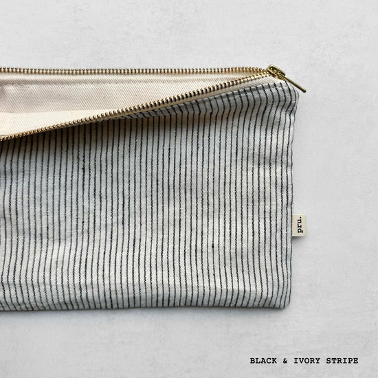 The Linen Pouch Bag - Flat