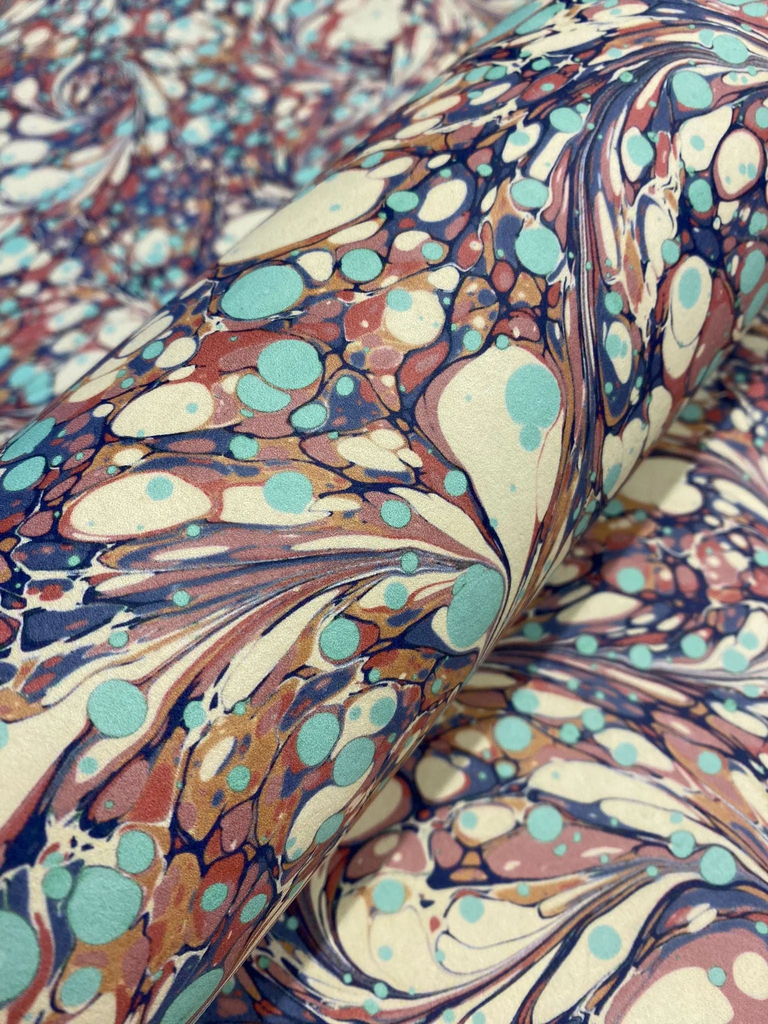 Marbled Wallpaper - 'Aurora' Colour: Opal - Eco Non-Woven