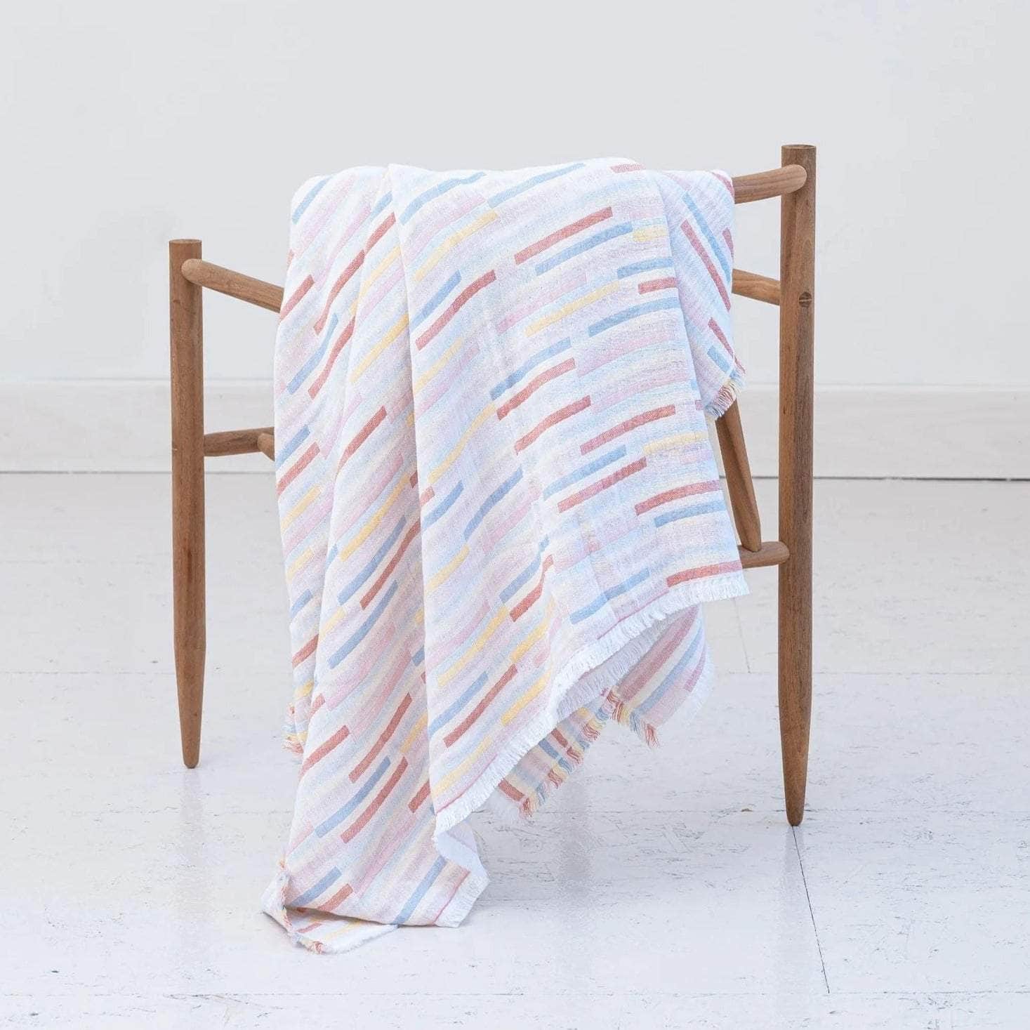 Connect Throw A - Pink / Multi