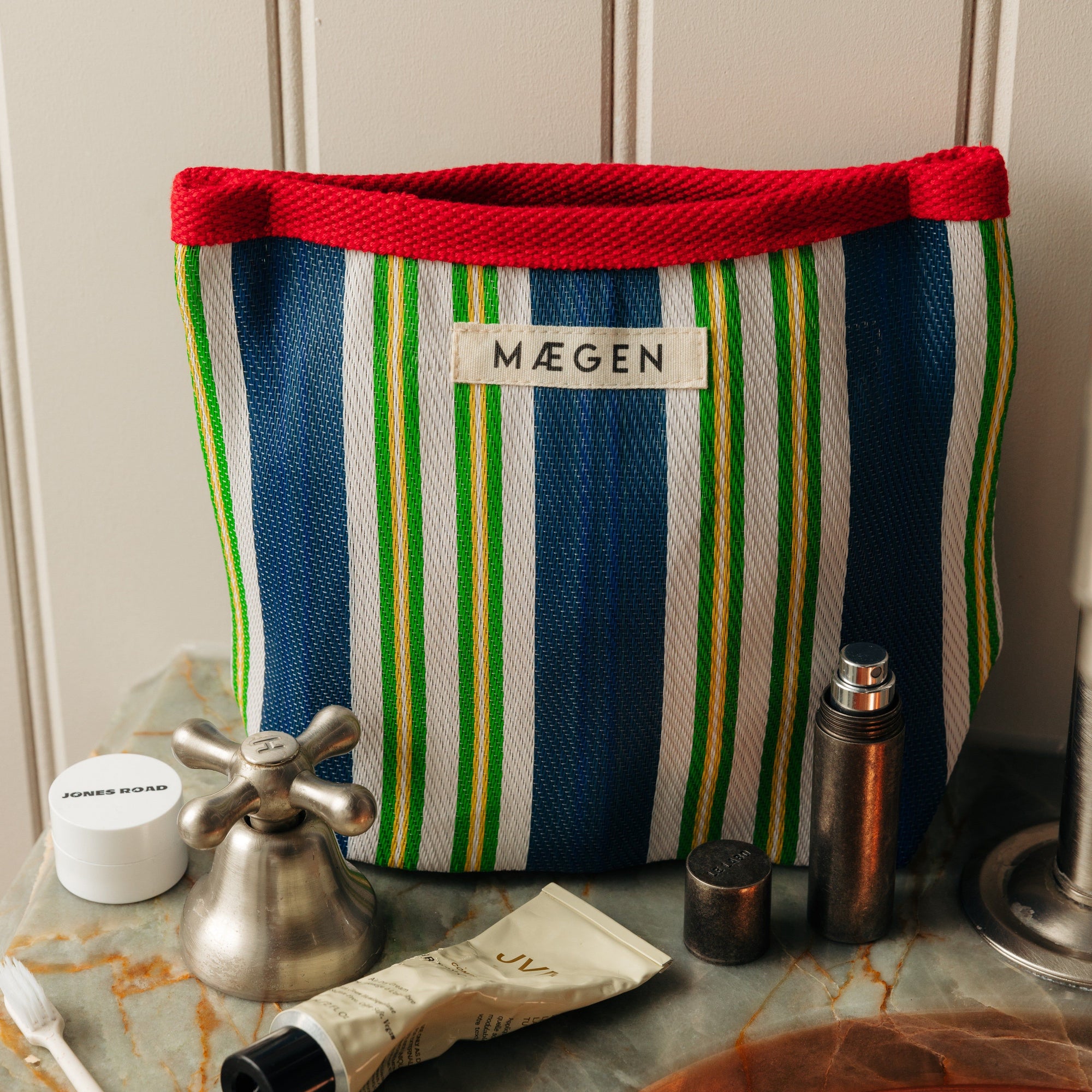 Pouch | Red/ Blue/ Green