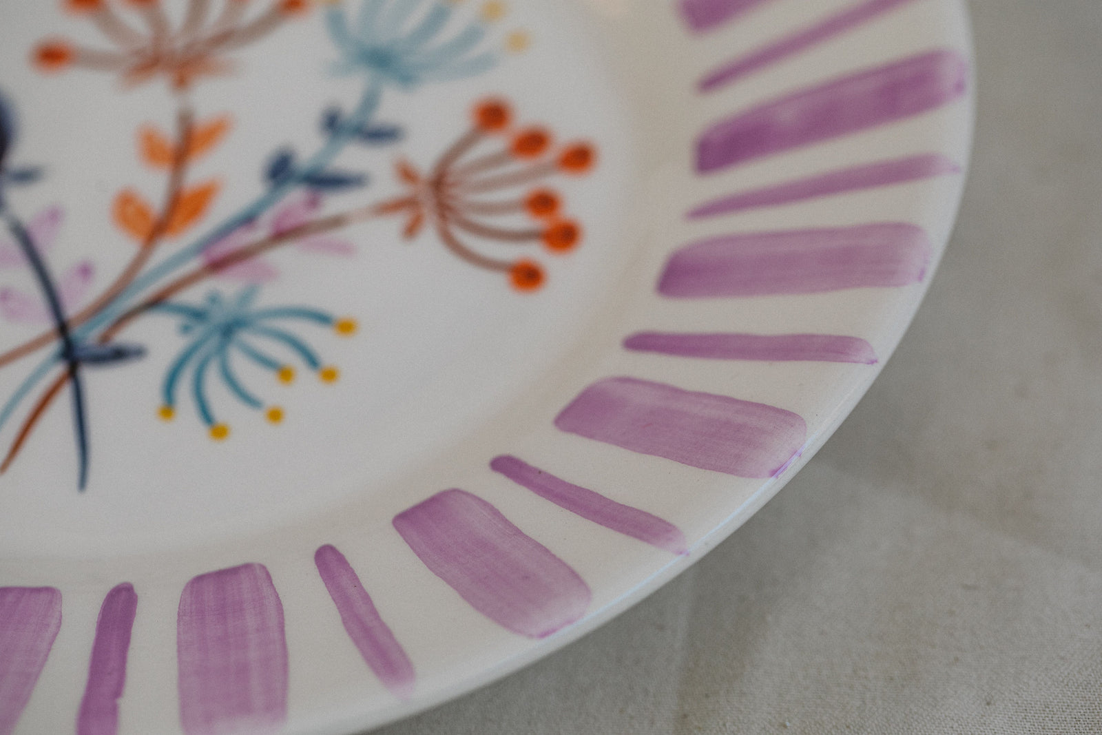 Lilac Dinner Plate – The Portuguese Chitas