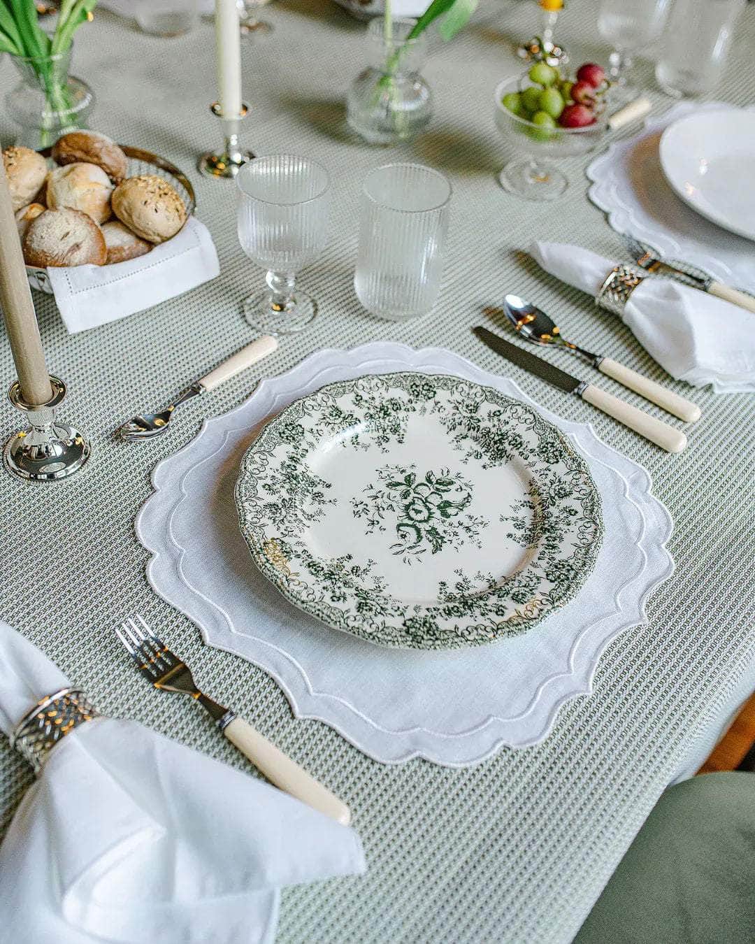 Grata Placemat, White on White