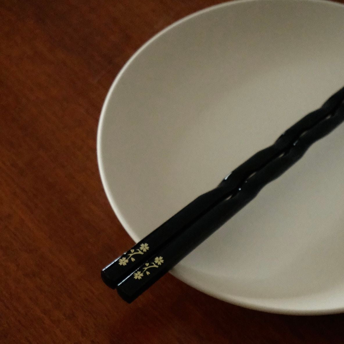 Curvy Natural Wood Chopsticks