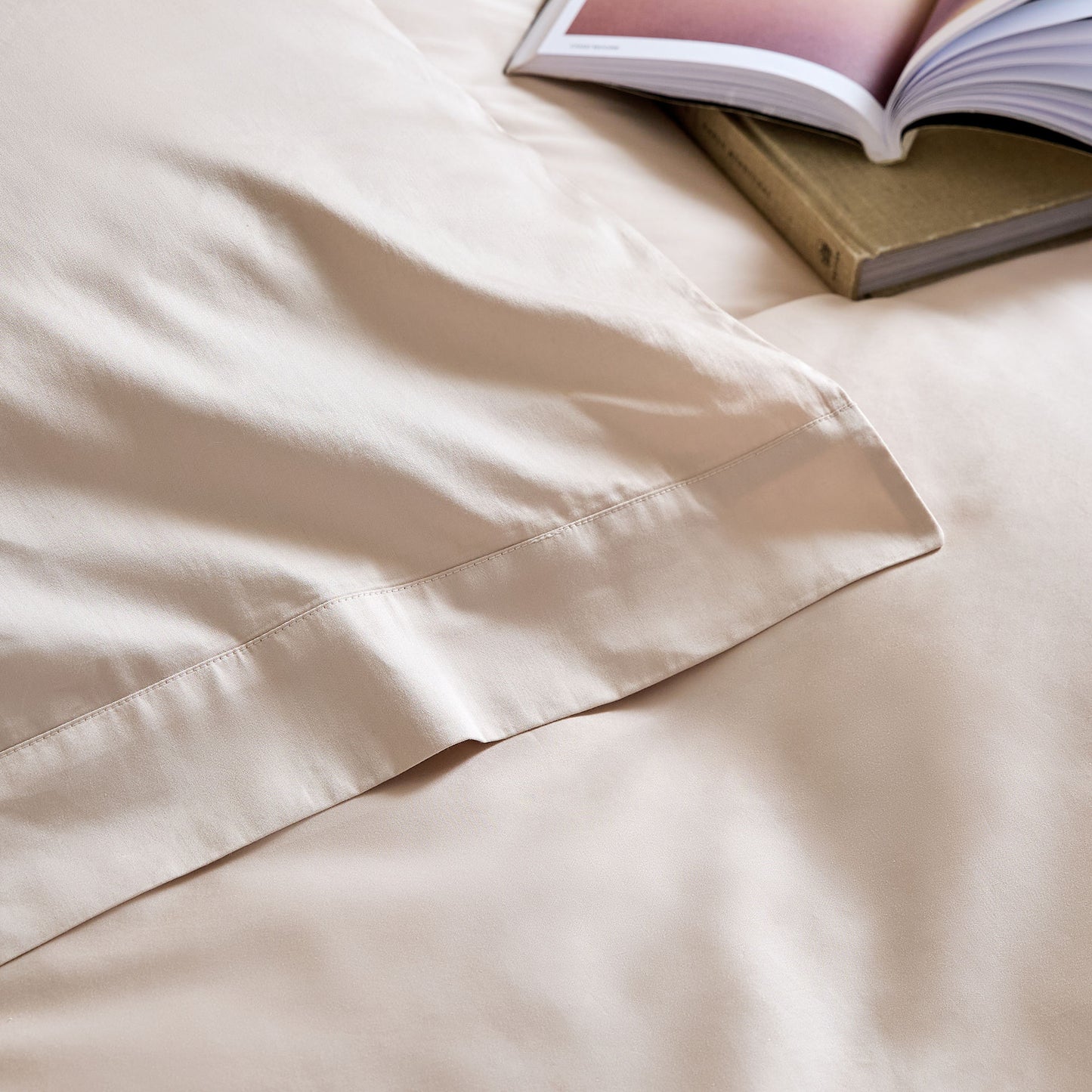 Luxury Organic Cotton Dusky Pink Edged Bedding Set