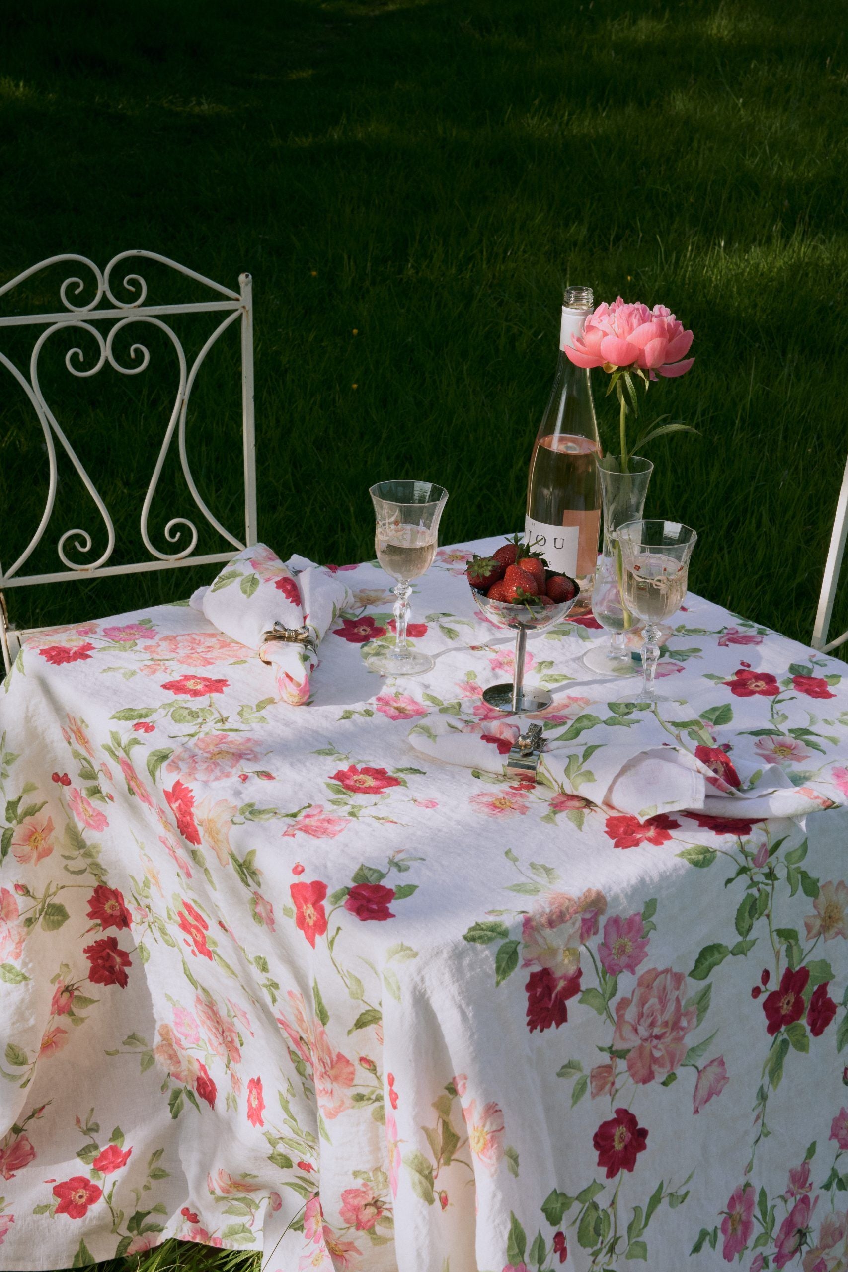 Rambling Rose Linen Napkin