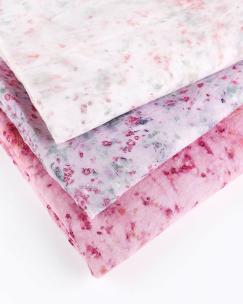 Chamomile Splatter Linen Tablecloth