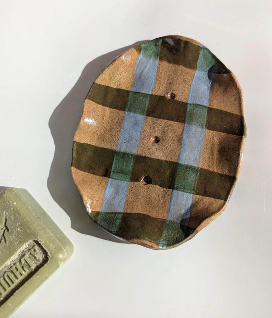 Gingham Stripe Wavy Soap Dish