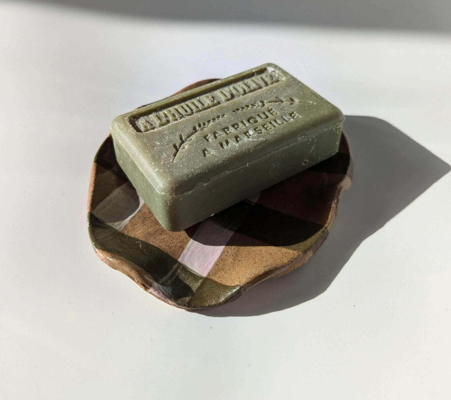 Gingham Stripe Wavy Soap Dish