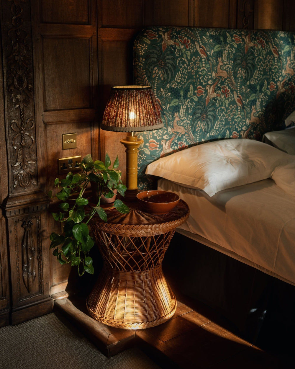 Aperitivo Side Table