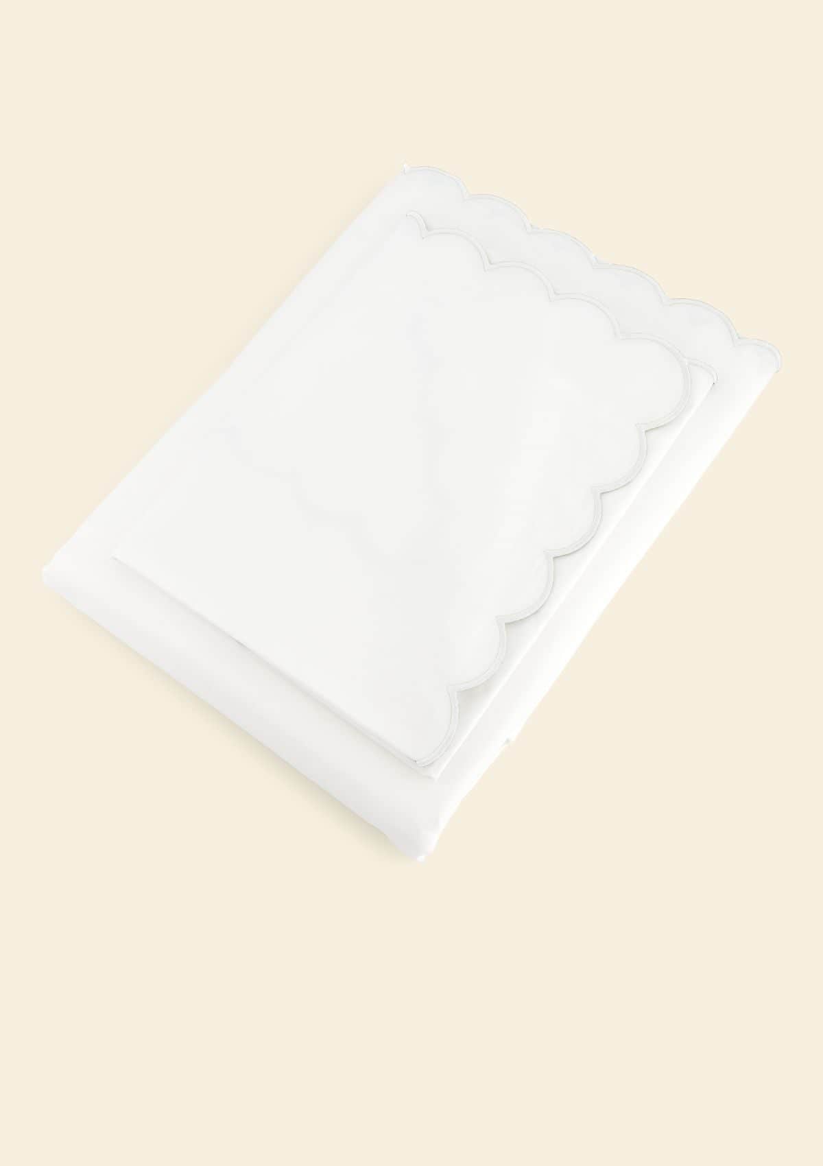 The Scalloped Bedding Set in White Cotton Percale