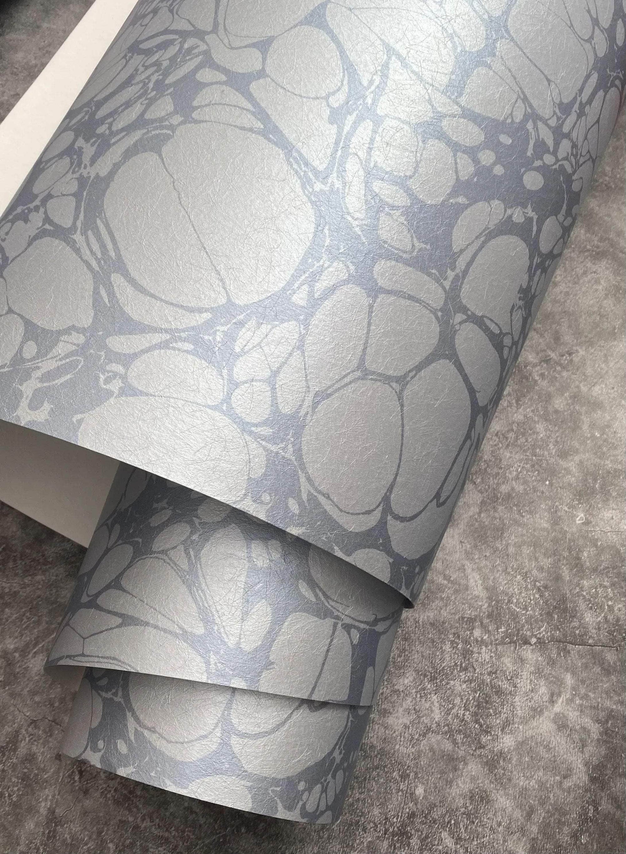 Marbled Wallpaper - 'Moucheté' - Col: Sea Holly - Mica Coated Non-Woven