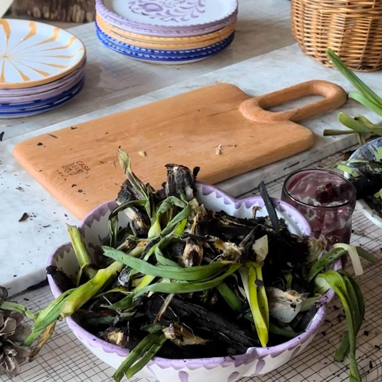 The Oval-Handled Board