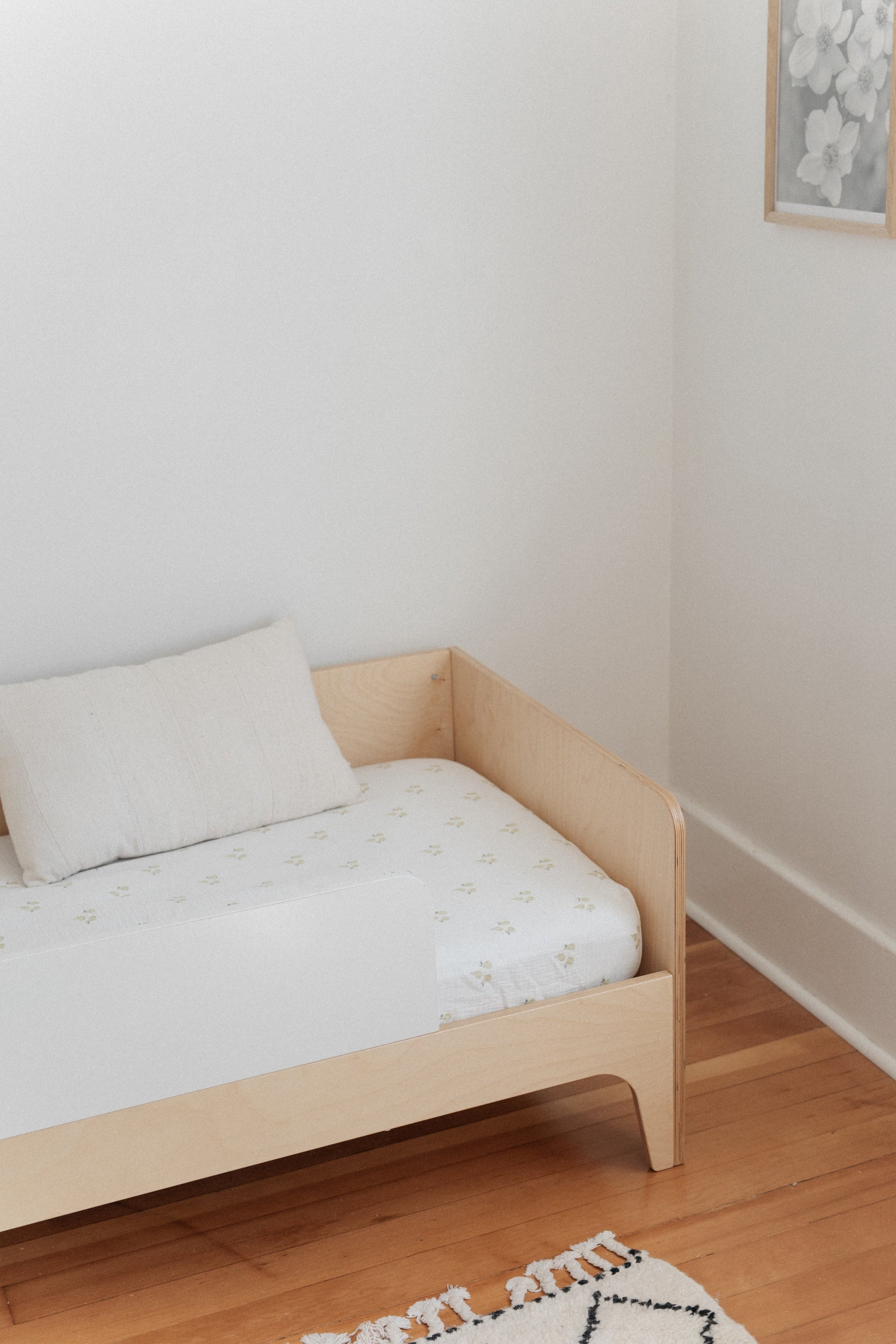 Soft Crib Sheet – Pear