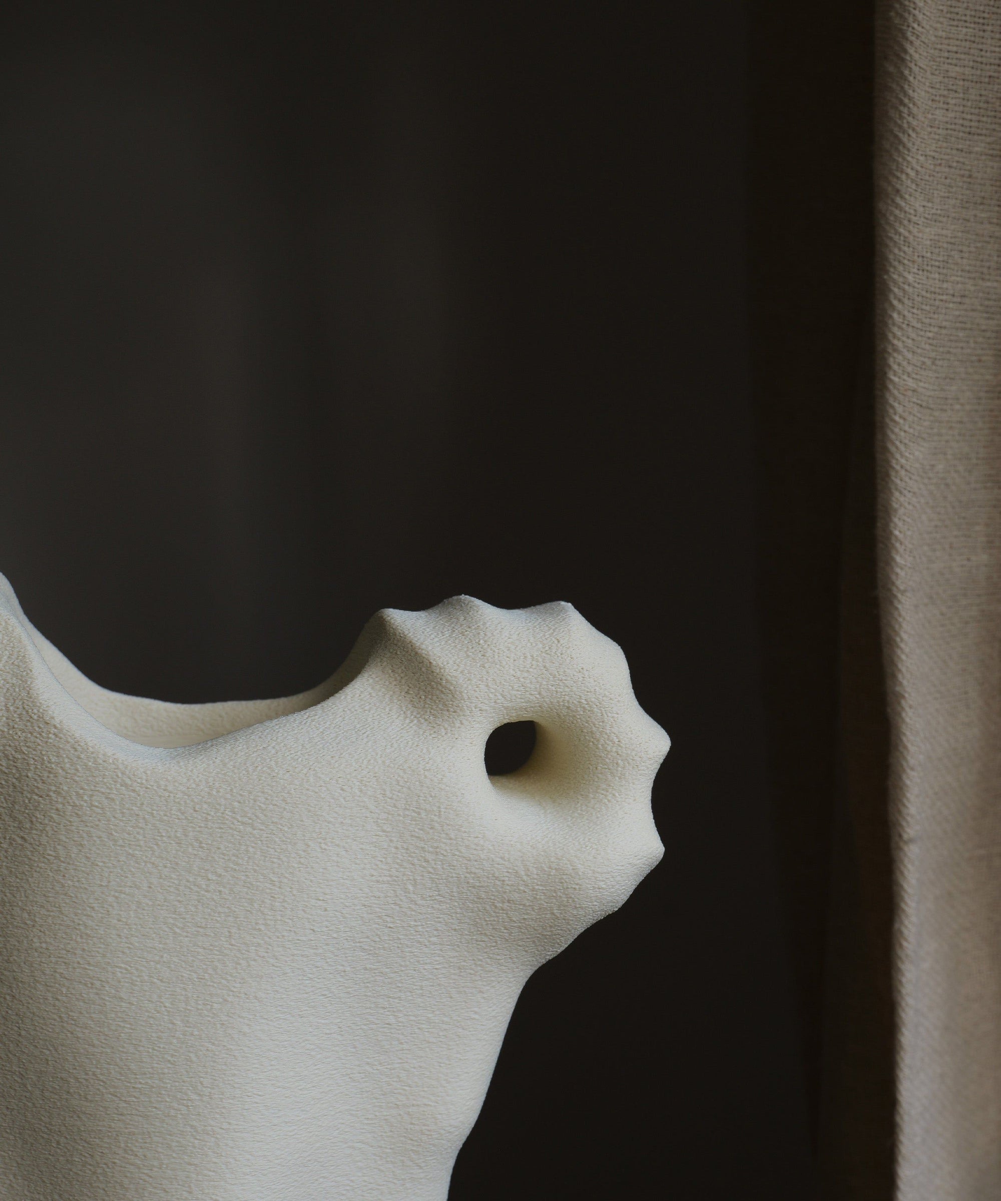 Ribs | Vase 01 | Sandstone