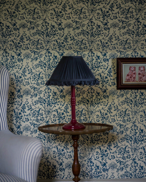 The Small Lacquered Lampstand in Damson