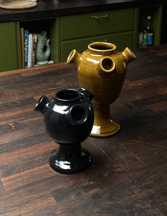 Stoneware Tulipiere - Glossy Black