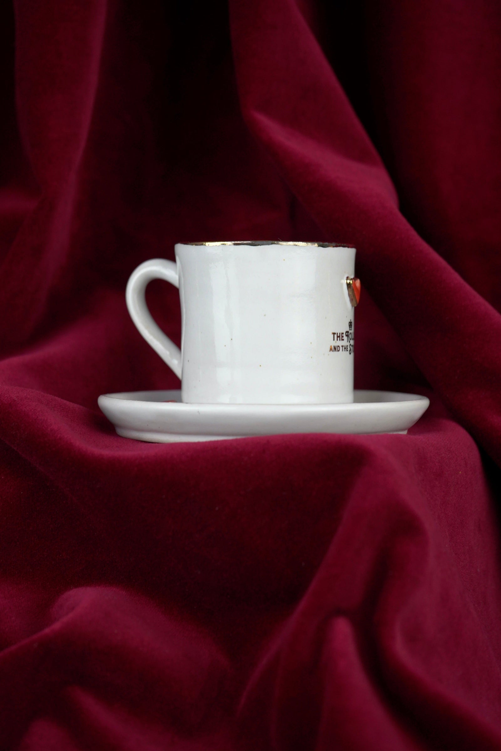 Lover's Heart Espresso Rim of Gold