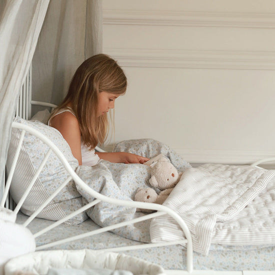 Quilted Bedspread - Natural Stripe
