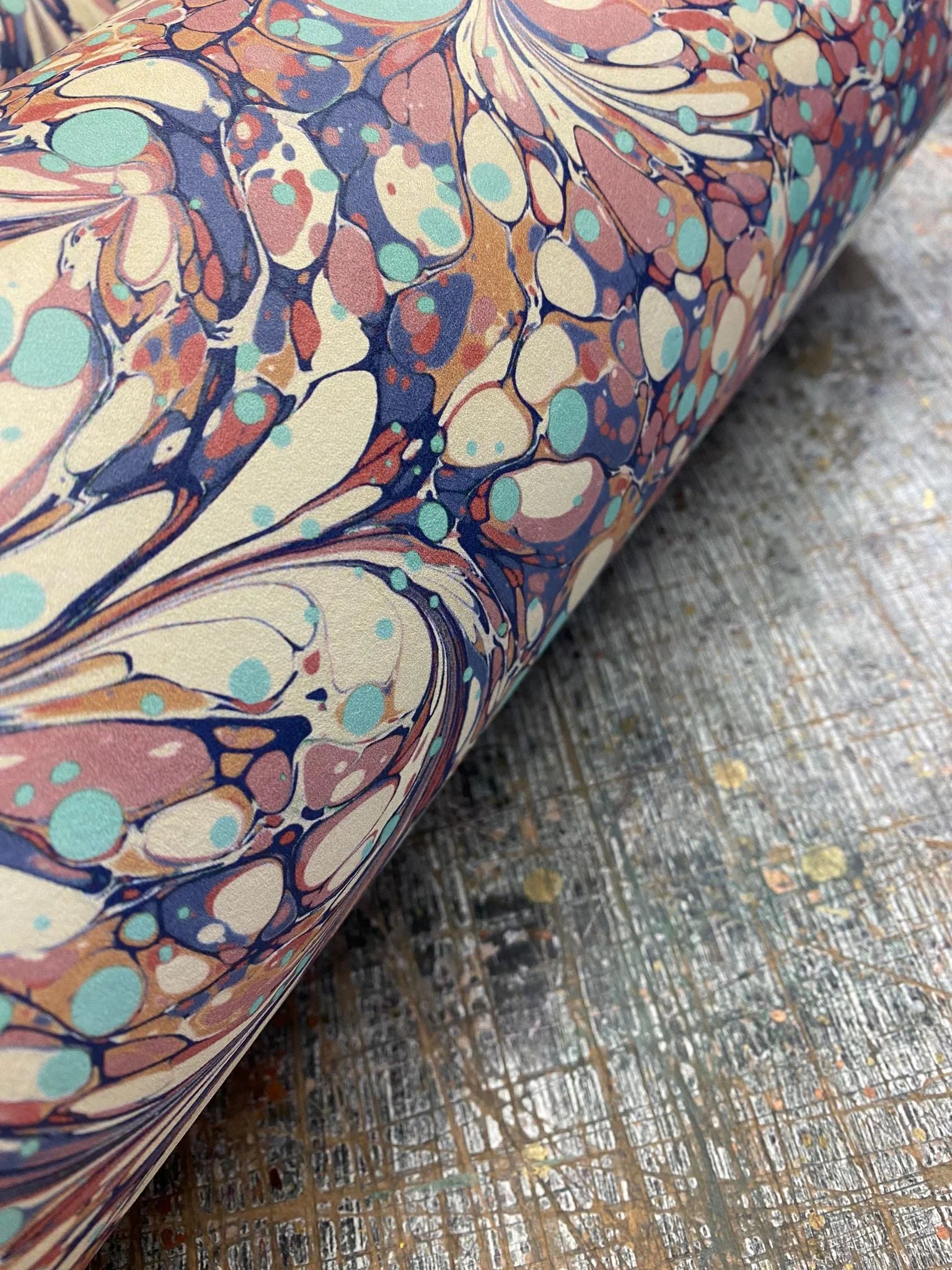 Marbled Wallpaper - 'Aurora' Colour: Opal - Eco Non-Woven