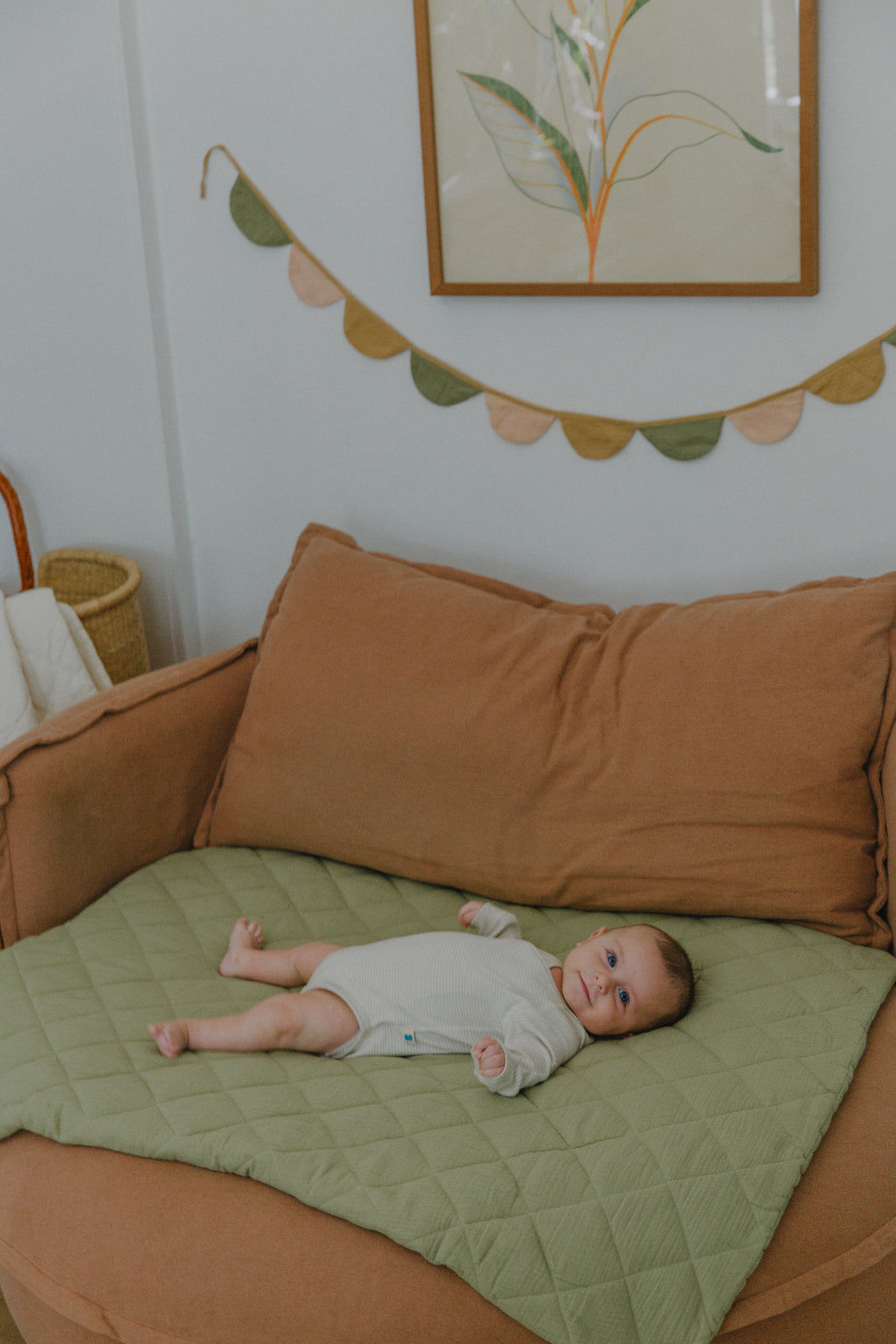 Soft Petal Garland – Breakfast